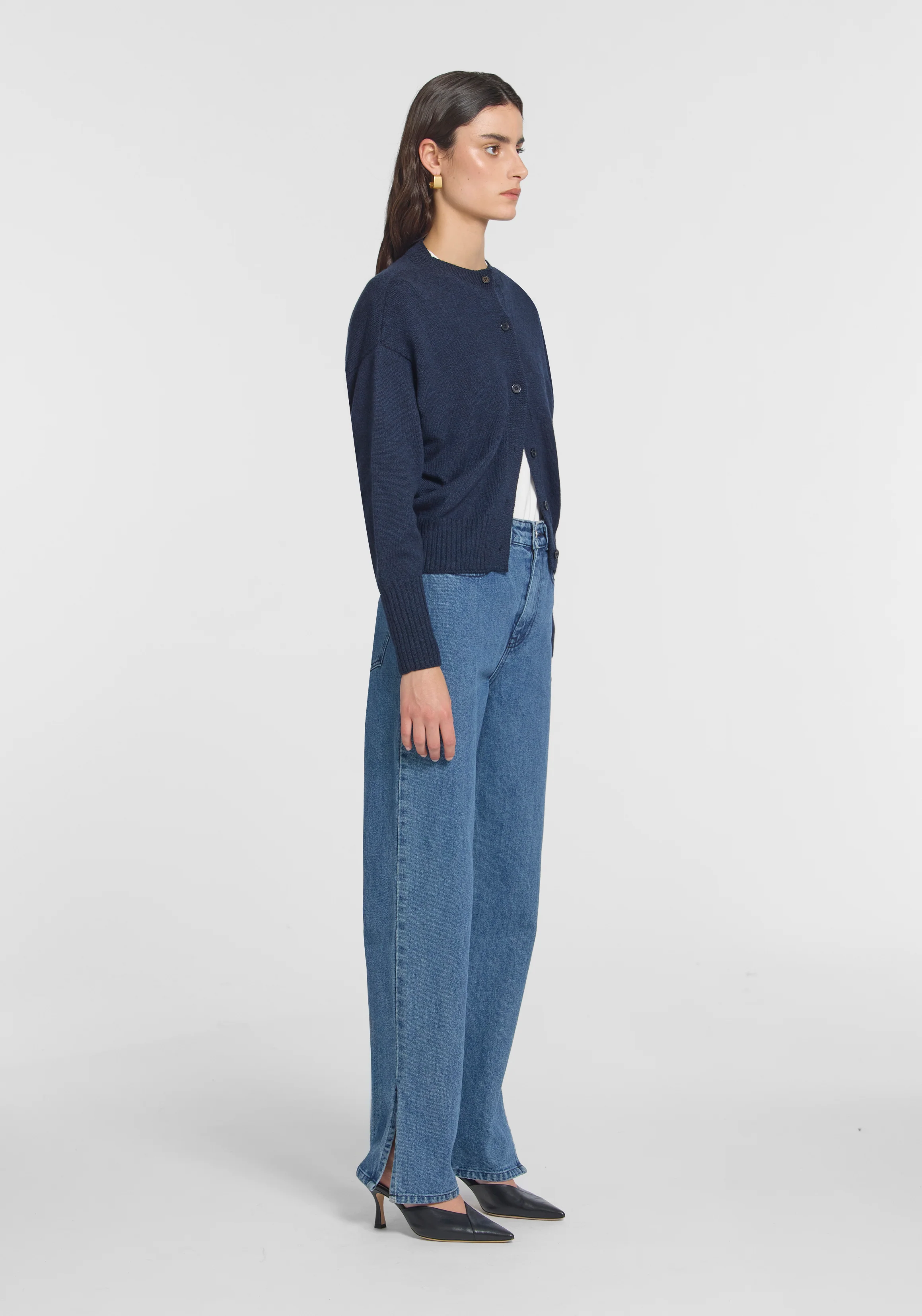 HART MERINO CARDIGAN - Image 3